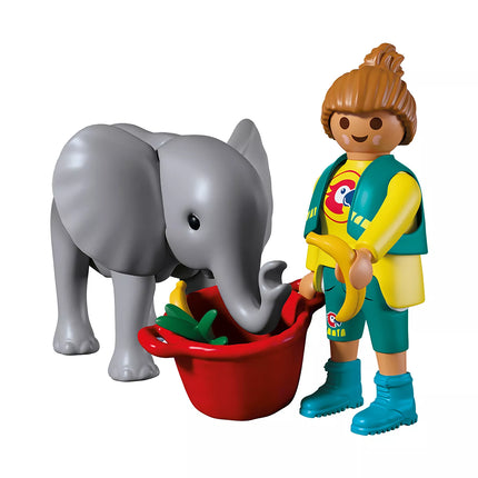 Zoo: Baby Elephant and Zookeeper