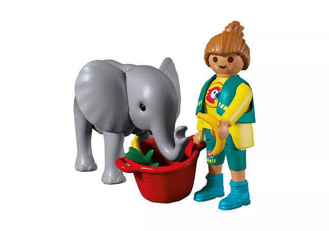 Zoo: Baby Elephant and Zookeeper