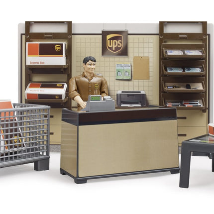 bworld UPS Store with Worker
