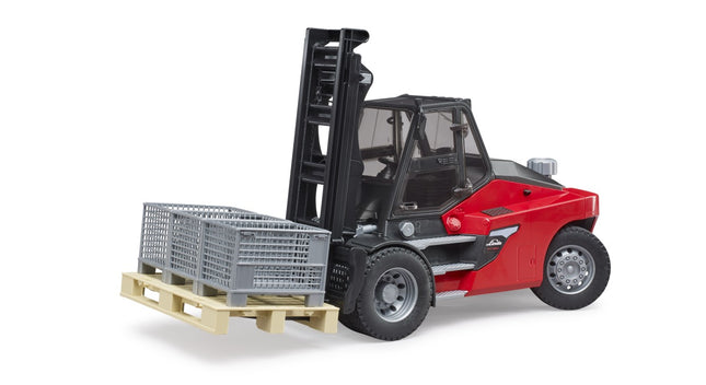 Linde HTI60 Fork Lift with a Pallet and 3 Pallet Cages