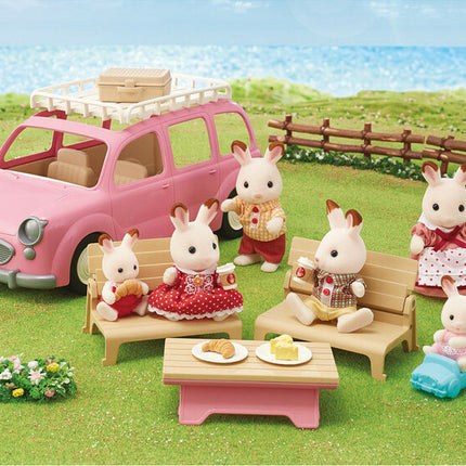 Calico Critters Family Picnic Van