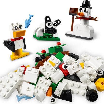 LEGO® Classic: Creative White Bricks
