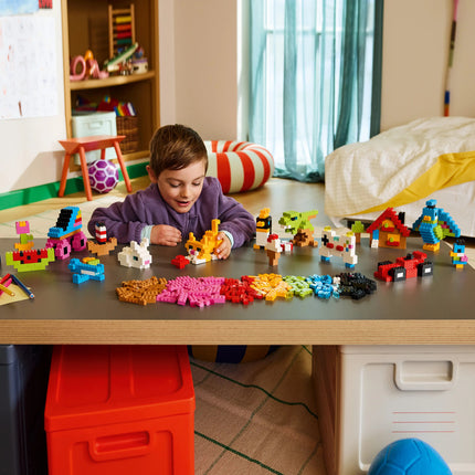 LEGO® Classic Creative Colorful Bricks