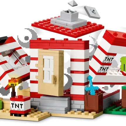 LEGO Minecraft: The TNT Jungle House
