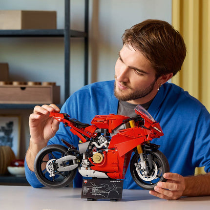 LEGO Technic: Ducati Panigale V4 S Motorcycle