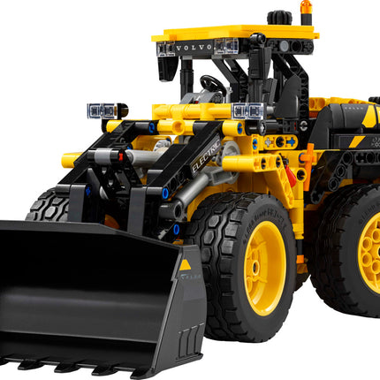 LEGO Technic: Volvo L120 Electric Wheel Loader