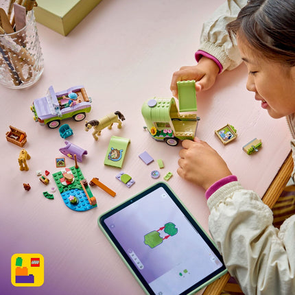 LEGO Friends: Horse & Baby Foal Trailer