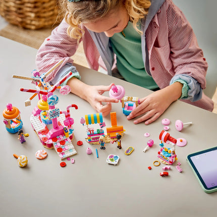 LEGO® Friends Candy & Cupcake Ferris Wheel