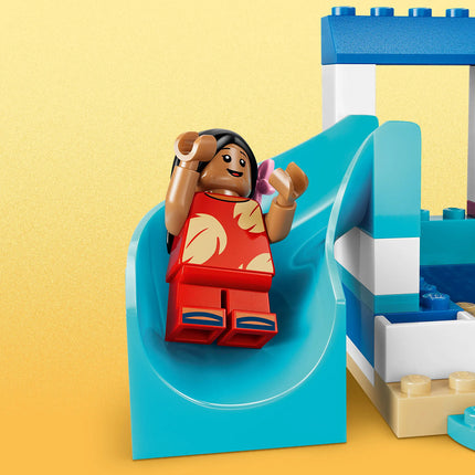 LEGO® ǀ Disney Beach Fun with Lilo & Stitch