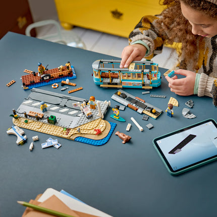 LEGO® City Classic Beach Streetcar