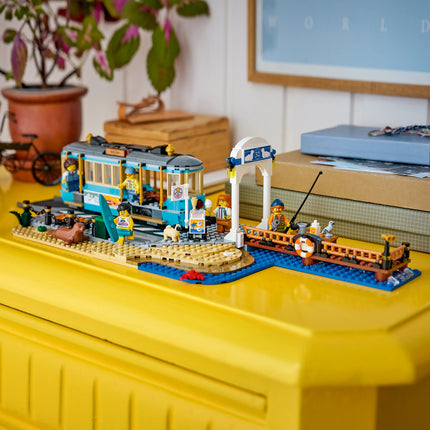 LEGO® City Classic Beach Streetcar