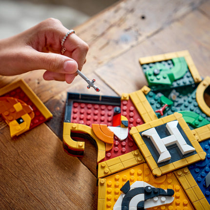 LEGO® Harry Potter™ Hogwarts™ House Crest