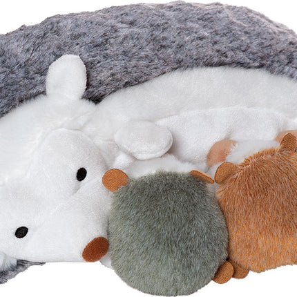 Nursing Nissa Hedghog