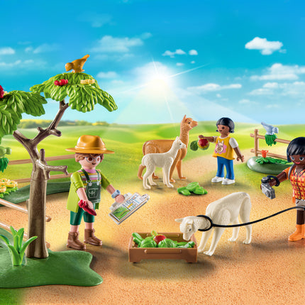 Playmobil Alpaca Hike