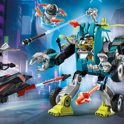 Playmobil Robot vs. glider