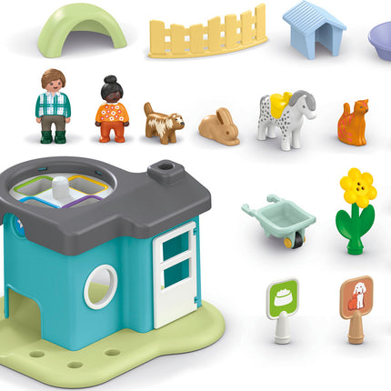 Playmobil Junior: Animal Home with Treat Dispenser
