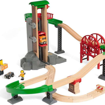 BRIO Lift & Load Warehouse Set