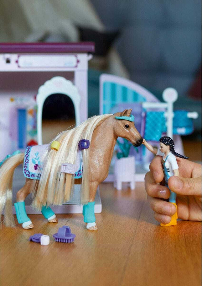 Horse Pop-Up Boutique