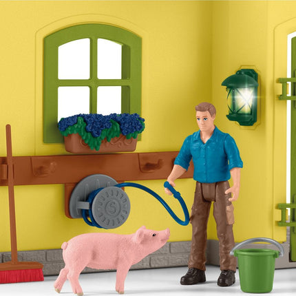 Large Farm with Animals and Accessories