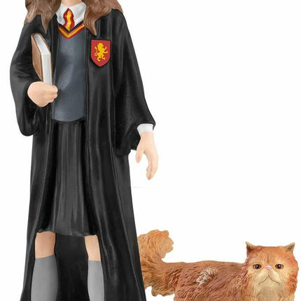 Hermione Grangertm and Crookshanks