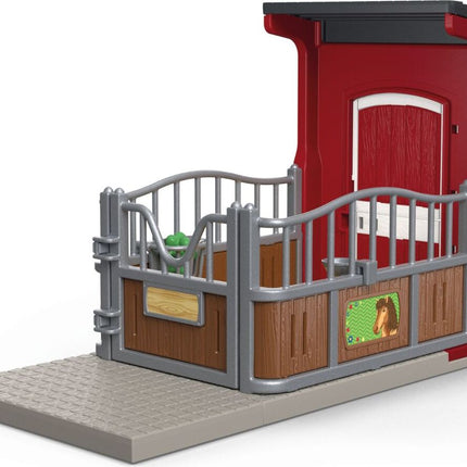 Ponybox with Mustang mare