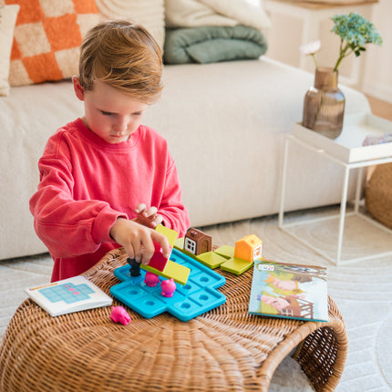 Three Little Piggies – Deluxe Preschool Logic Game (SmartGames)