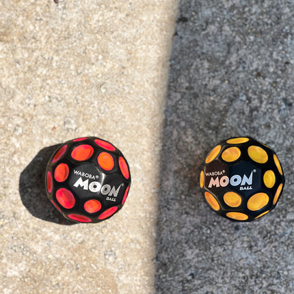 Waboba Moon Ball UV Color Changing