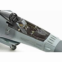 1:72 Lockheed Martin F-16CJ Block 50 Fighting Falcon 2-24